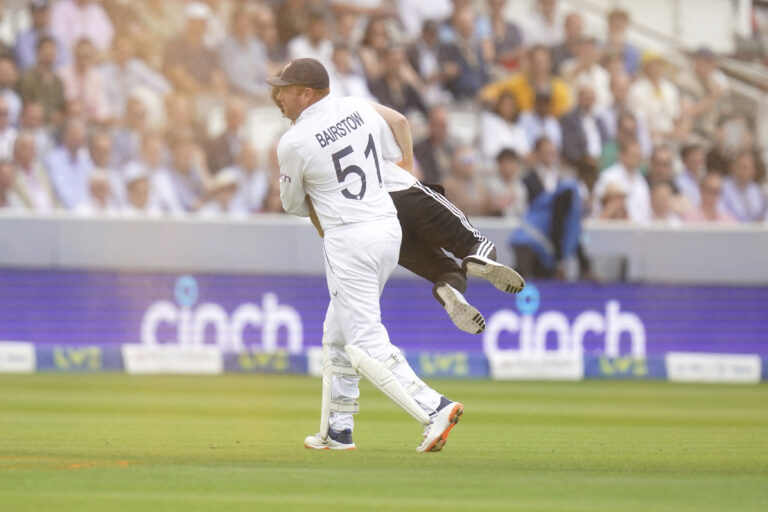 Online Cricket ID: Betting on First Ball Outcomes